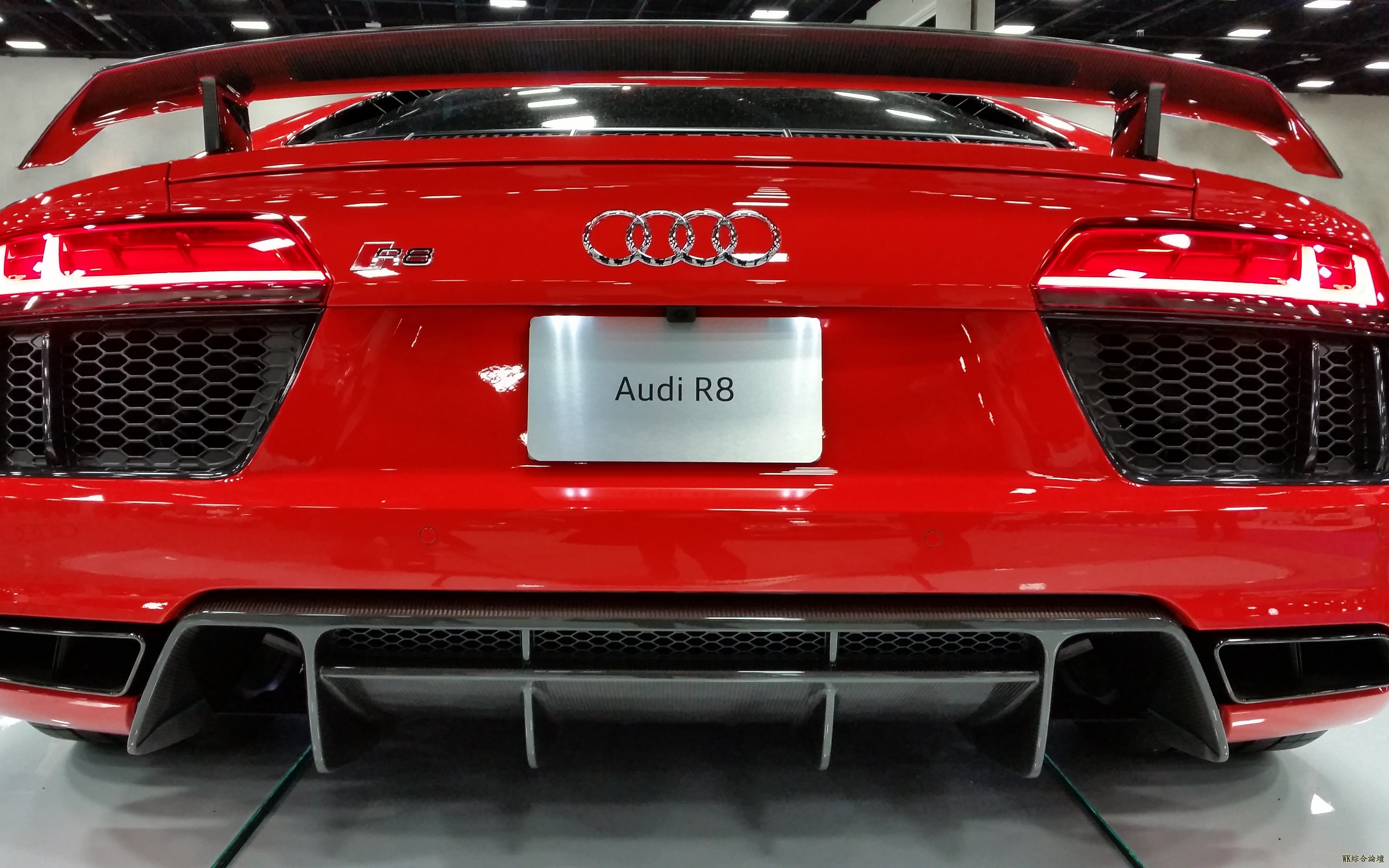 audi_r8_audi_red_front_view_110654_3840x2400.jpg