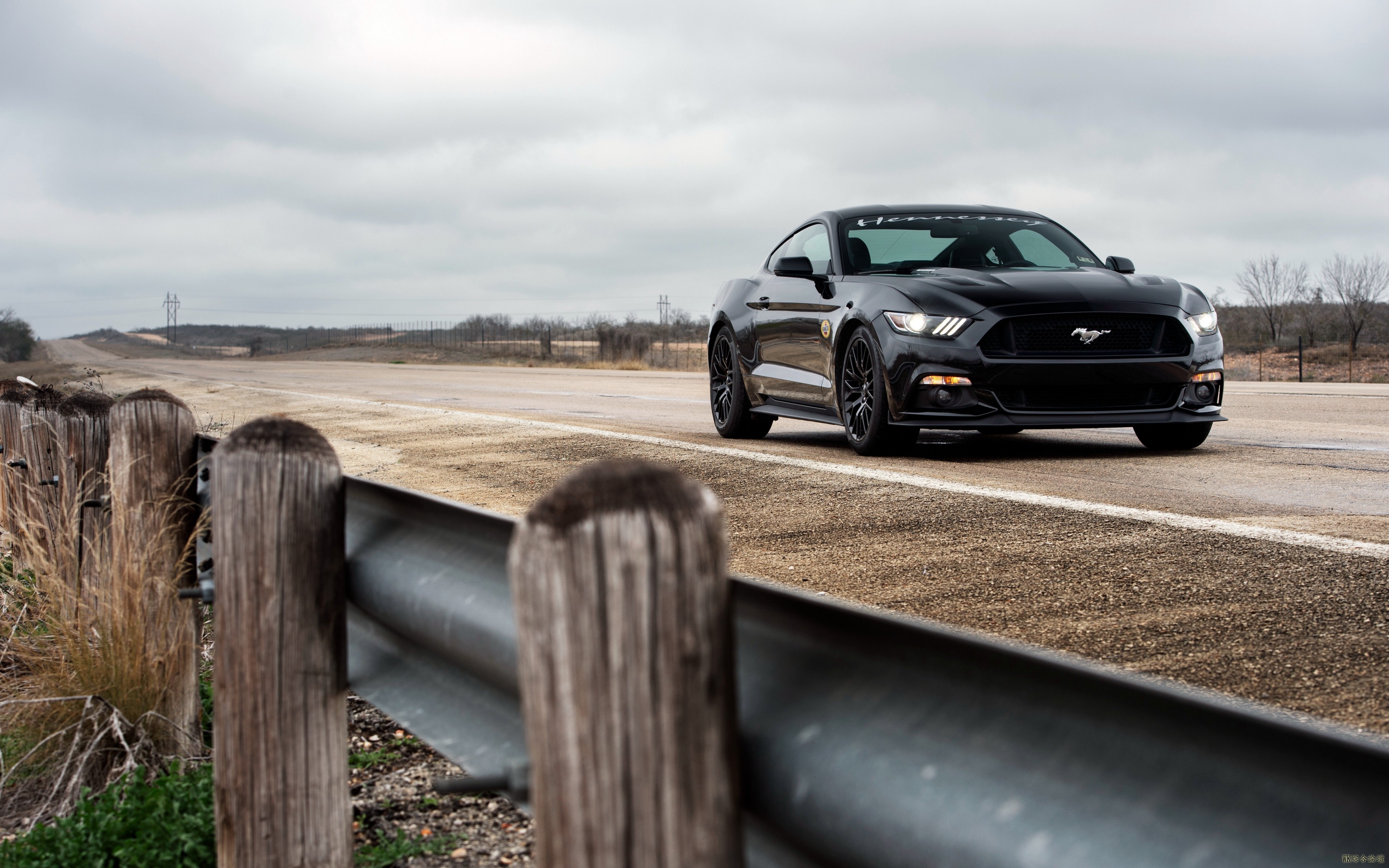 ford_mustang_gt_hpe700_hennessey_102878_3840x2400.jpg